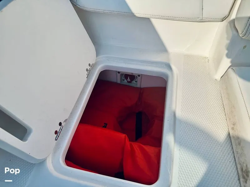 Slide: The Image of Chaparral H2O 19 Sport 2018 - 16306901