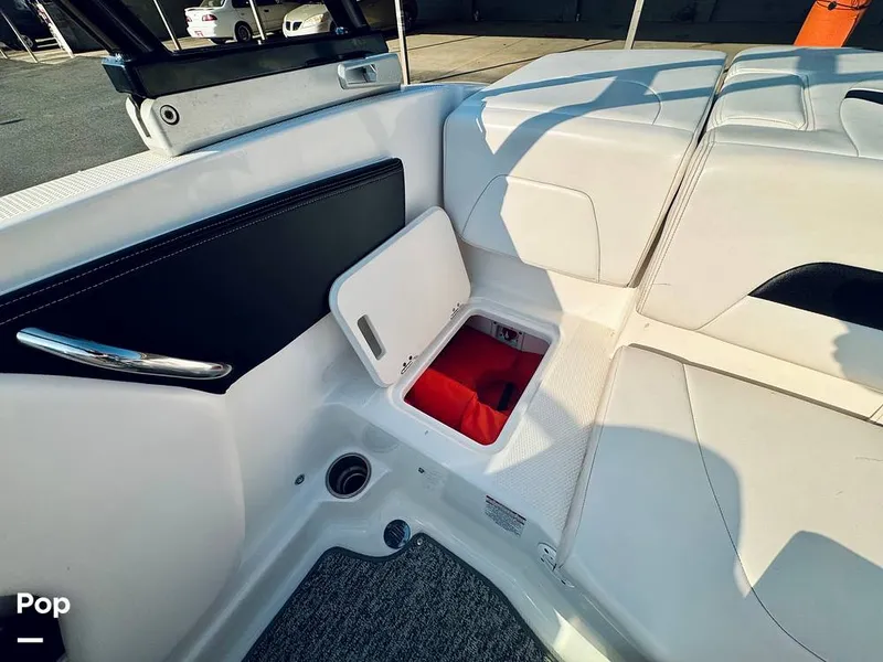 Slide: The Image of Chaparral H2O 19 Sport 2018 - 16306902