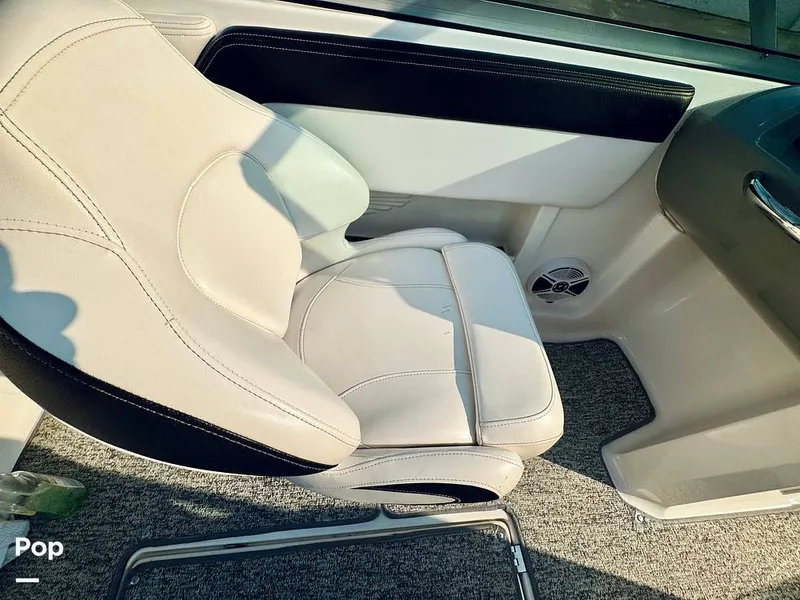 Slide: The Image of Chaparral H2O 19 Sport 2018 - 16306909