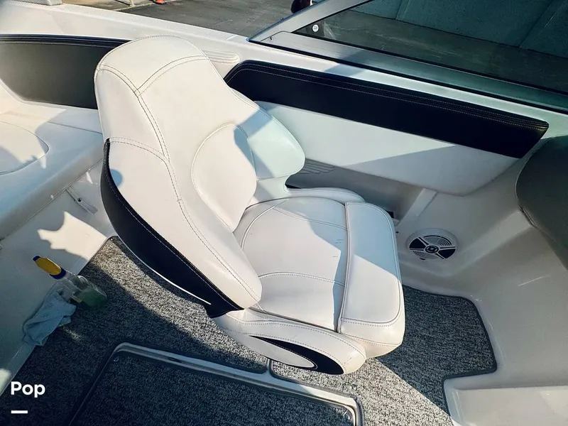 Slide: The Image of Chaparral H2O 19 Sport 2018 - 16306910