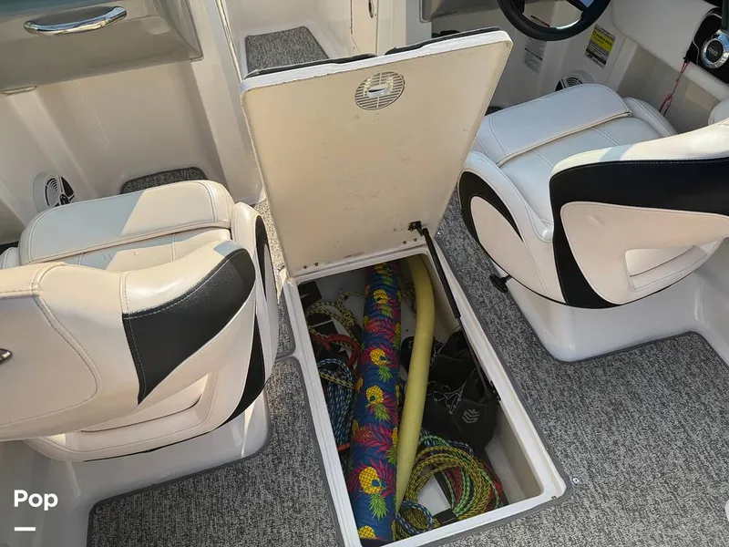 Slide: The Image of Chaparral H2O 19 Sport 2018 - 16306929