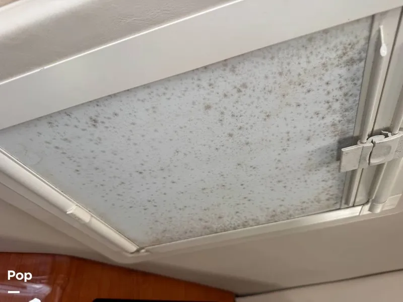 Slide: The Image of Sea Ray 370 Sundancer 1998 - 16363681