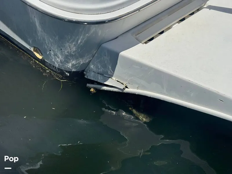 Slide: The Image of Sea Ray 370 Sundancer 1998 - 16363689