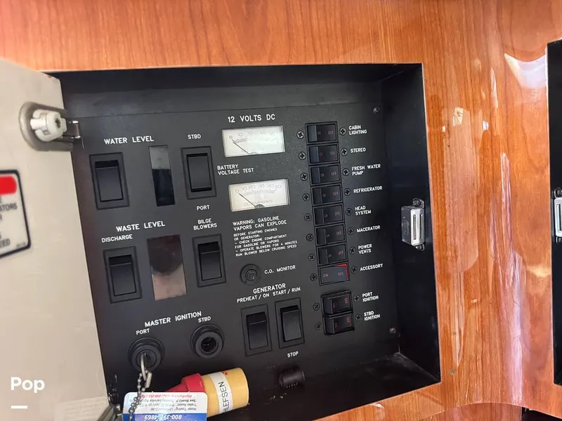 Slide: The Image of Sea Ray 370 Sundancer 1998 - 16051102