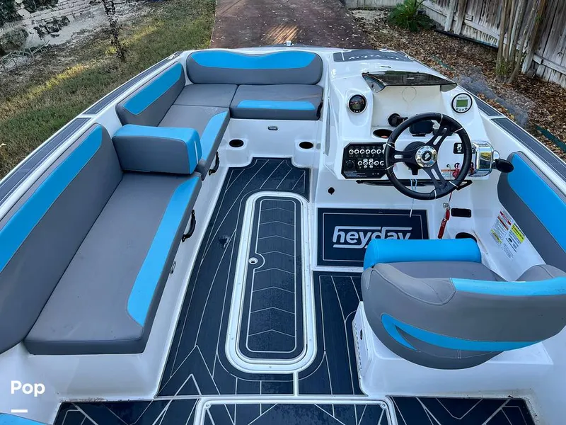 Slide: The Image of Heyday WT-2 Surf 2018 - 16080772