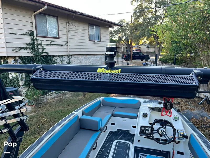 Slide: The Image of Heyday Wake Boats WT-2 Surf 2018 - 16080732