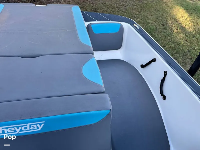 Slide: The Image of Heyday Wake Boats WT-2 Surf 2018 - 16080740