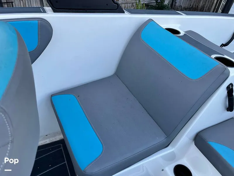 Slide: The Image of Heyday Wake Boats WT-2 Surf 2018 - 16080745