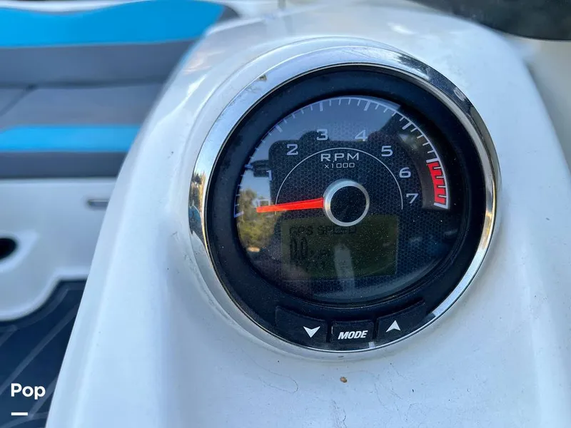 Slide: The Image of Heyday Wake Boats WT-2 Surf 2018 - 16080757