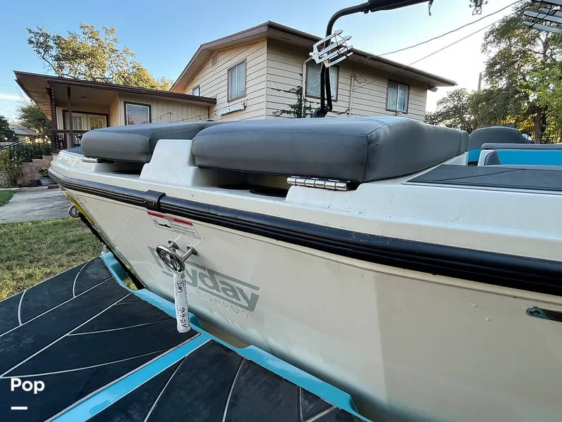 Slide: The Image of Heyday Wake Boats WT-2 Surf 2018 - 16080779