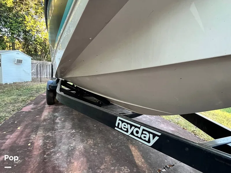Slide: The Image of Heyday Wake Boats WT-2 Surf 2018 - 16080787