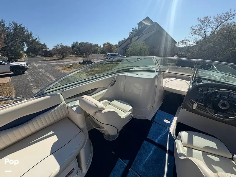 Slide: The Image of Companion Seat/head Compartment - 16047772