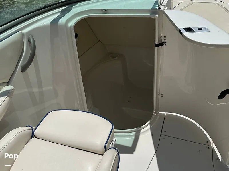 Slide: The Image of Head Compartment/compartment Storage - 16035548