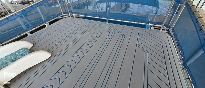 Slide: The Image of A&M C128 2022 - 16033030