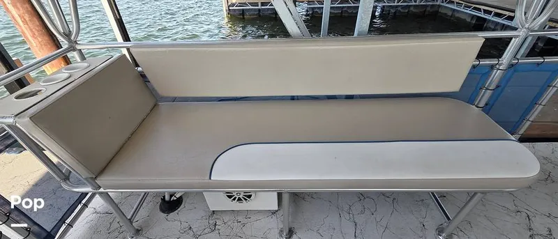 Slide: The Image of A&M C128 2022 - 16033035