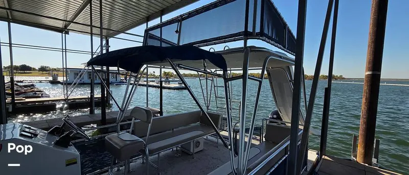 Slide: The Image of A&M C128 2022 - 16033039