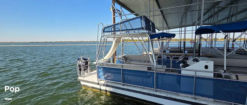 Slide: The Image of A&M C128 2022 - 16033118