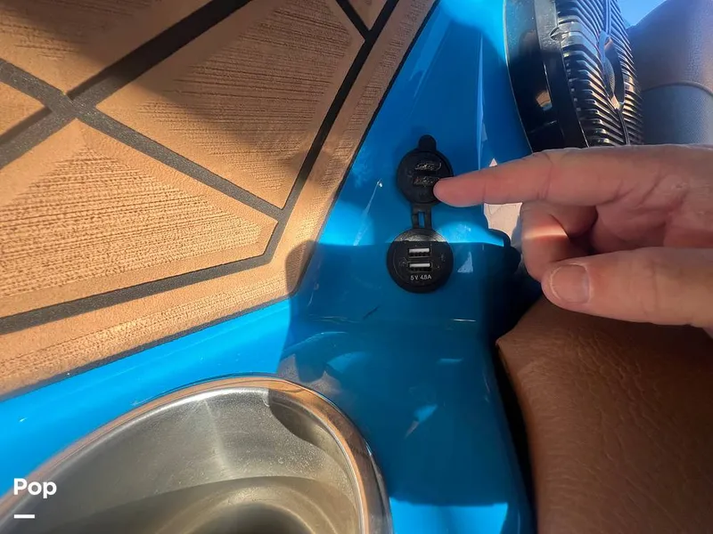 Slide: The Image of Tige Z3 2022 - 16127494