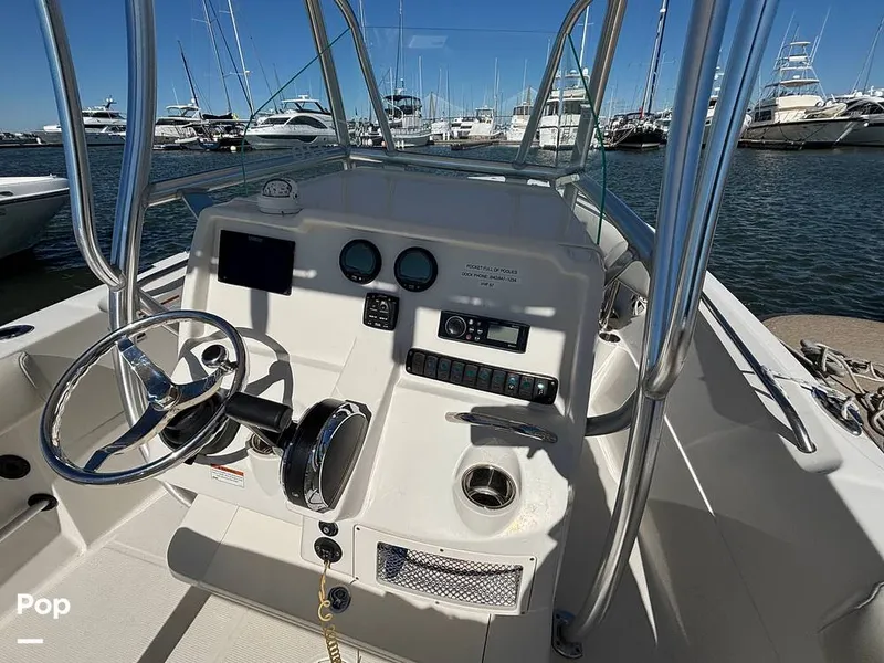 Slide: The Image of Sailfish 220 CC 2023 - 16062675