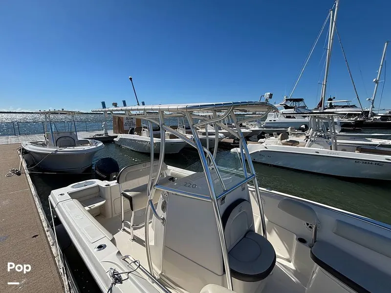 Slide: The Image of Sailfish 220 CC 2023 - 16062682