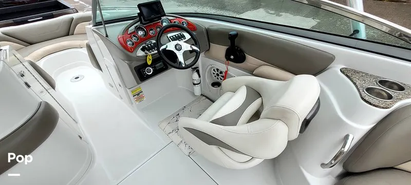 Slide: The Image of Crownline Boats 240 LS 2011 - 16195606