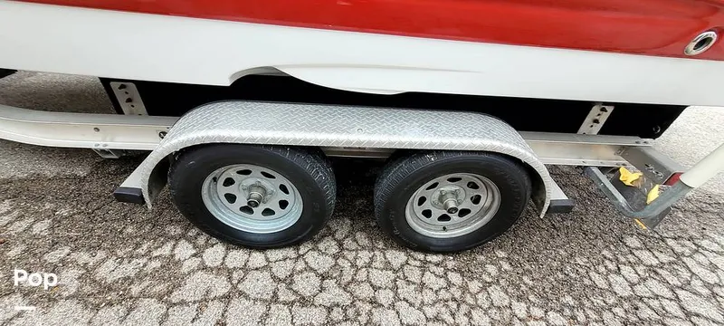 Slide: The Image of Crownline Boats 240 LS 2011 - 16195603