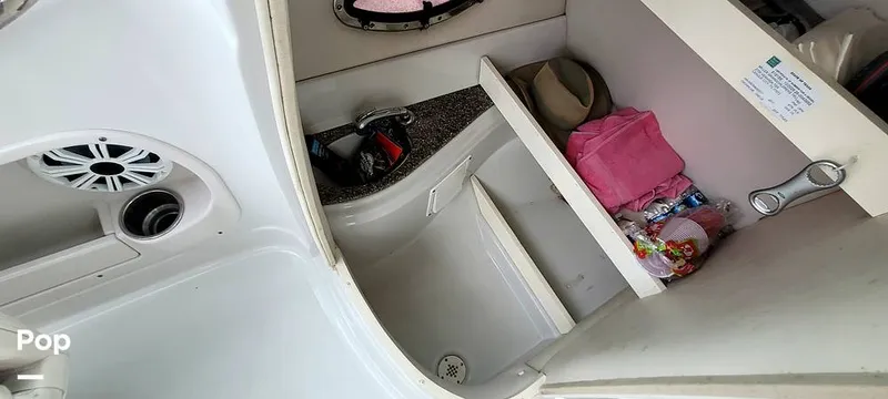 Slide: The Image of Crownline Boats 240 LS 2011 - 16195613