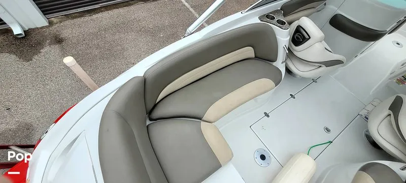 Slide: The Image of Crownline Boats 240 LS 2011 - 16195624