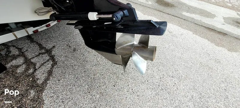 Slide: The Image of Crownline Boats 240 LS 2011 - 16195594