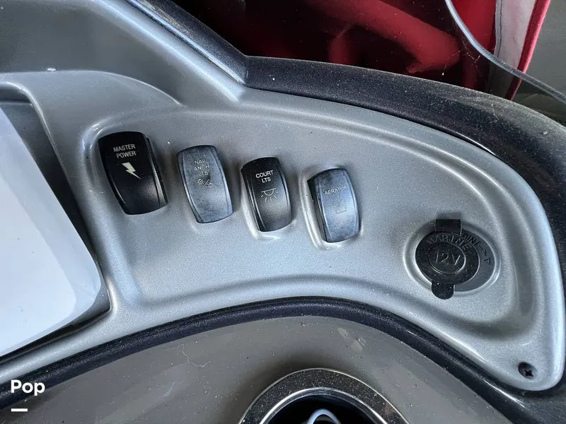 Slide: The Image of Sun Tracker Fishin' Barge 20 DLX 2022 - 16174213