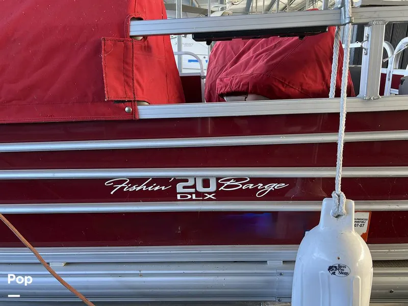 Slide: The Image of Sun Tracker Fishin' Barge 20 DLX 2022 - 16174234