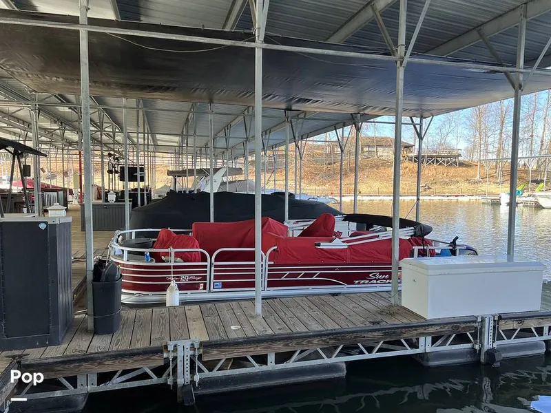 Slide: The Image of Sun Tracker Fishin' Barge 20 DLX 2022 - 16174199