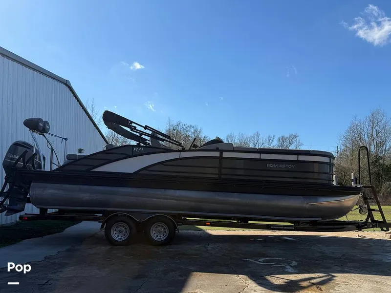 Slide: The Image of Bennington R23 2021 - 16154423