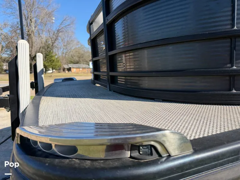 Slide: The Image of Bennington R23 2021 - 16154451