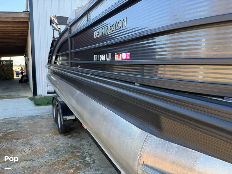 Slide: The Image of Bennington R23 2021 - 16154461