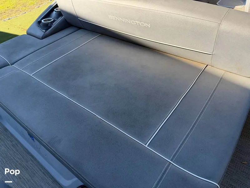 Slide: The Image of Bennington R23 2021 - 16154505