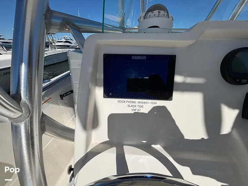 Slide: The Image of Sailfish 220 CC 2023 - 16062623