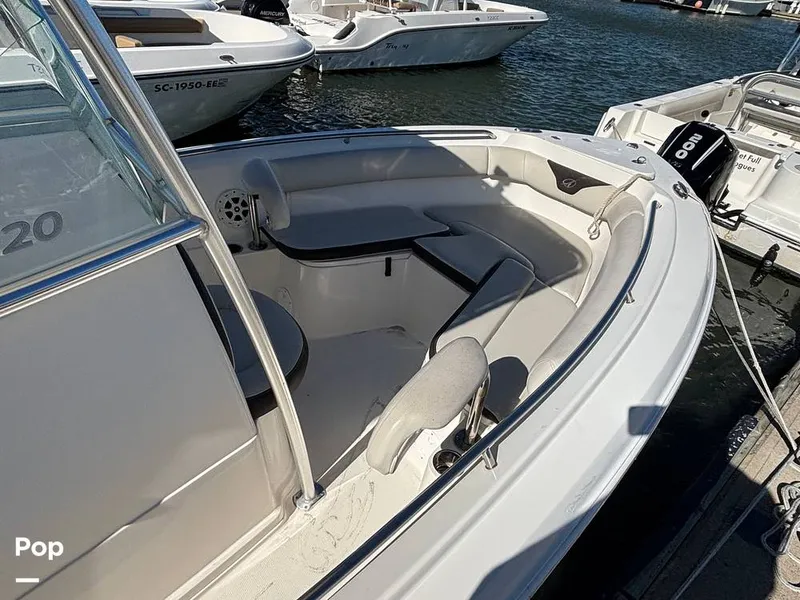 Slide: The Image of Sailfish 220 CC 2023 - 16062634