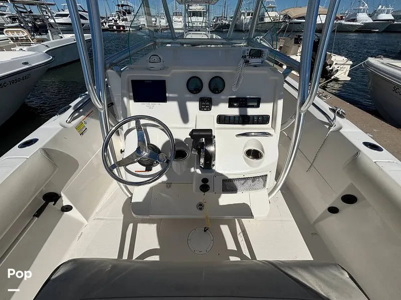 Slide: The Image of Sailfish 220 CC 2023 - 16062632