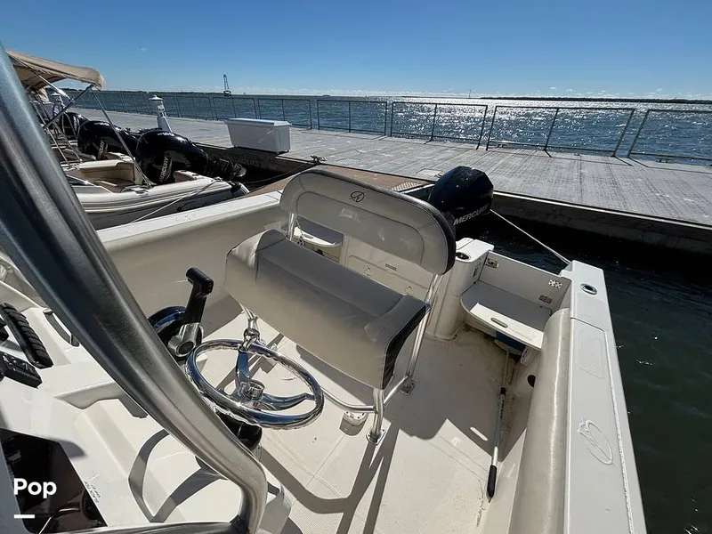 Slide: The Image of Sailfish 220 CC 2023 - 16062617