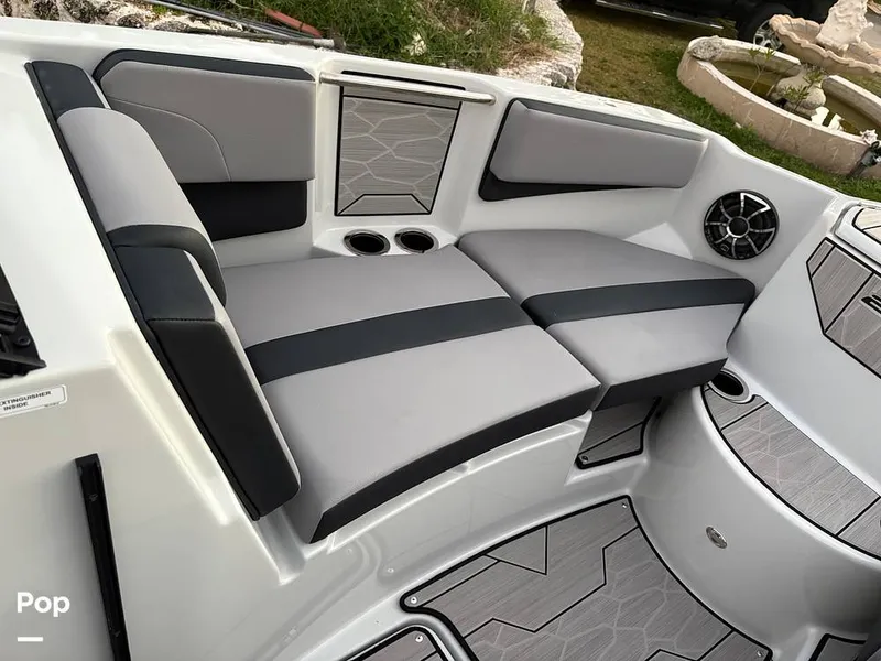 Slide: The Image of Yamaha 222XD Wake 2024 - 16180828