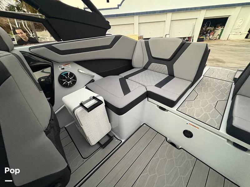 Slide: The Image of Yamaha 222XD Wake 2024 - 16180837