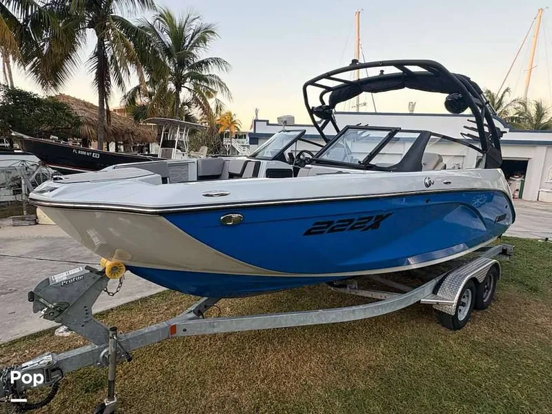 Slide: The Image of Yamaha 222XD Wake 2024 - 16161744