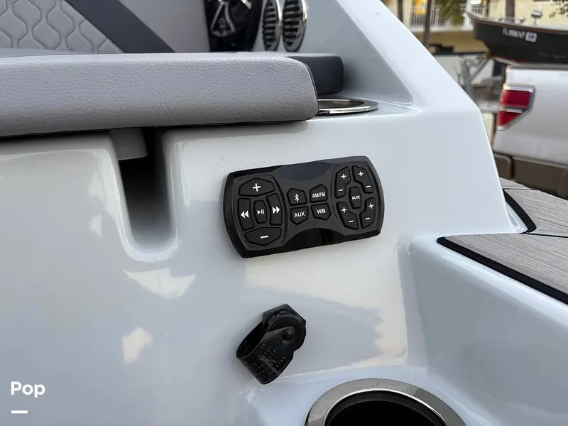 Slide: The Image of Yamaha 222XD Wake 2024 - 16180784