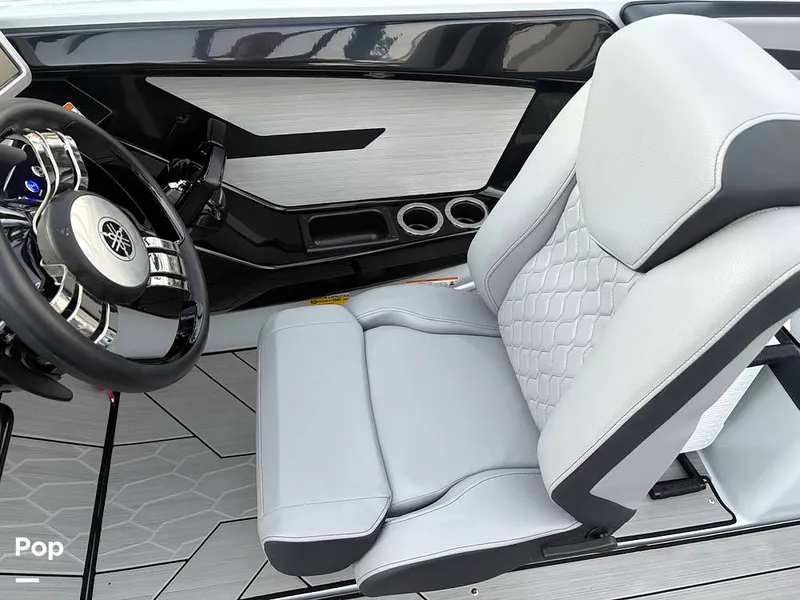 Slide: The Image of Yamaha 222XD Wake 2024 - 16180798