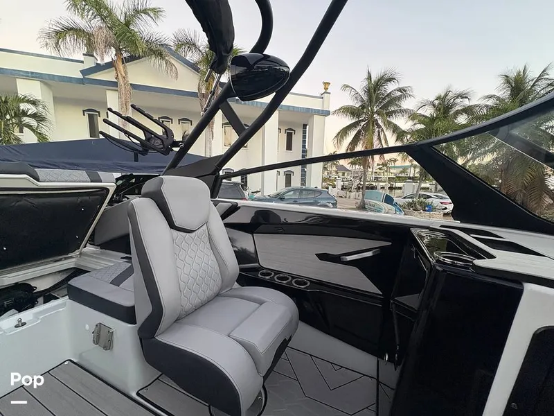 Slide: The Image of Yamaha 222XD Wake 2024 - 16180810