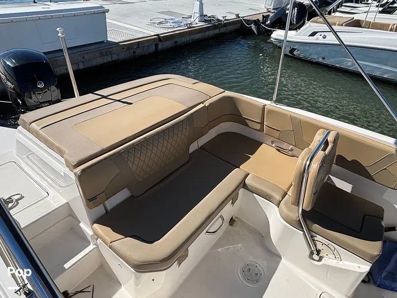 Slide: The Image of Bayliner V6 OB 2024 - 16062734