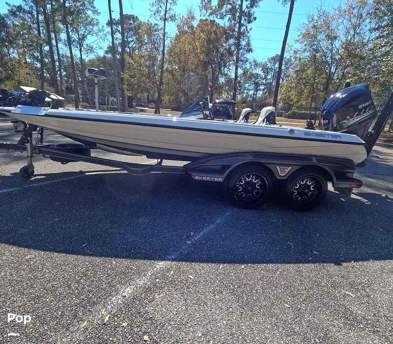 Slide: The Image of Skeeter FXR20LE 2021 - 16216045