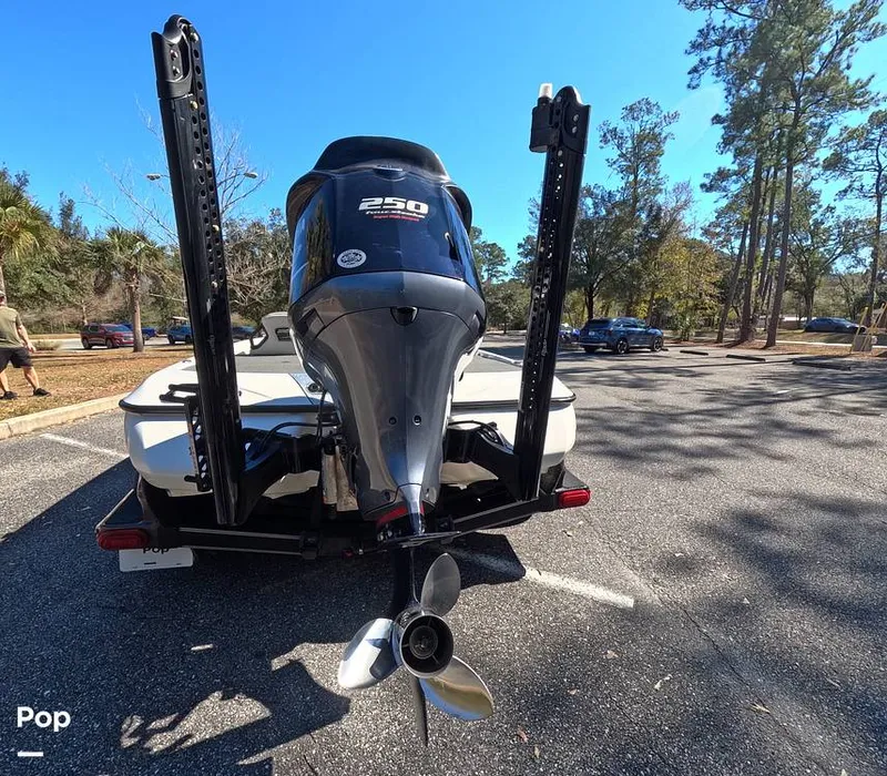 Slide: The Image of Skeeter FXR20LE 2021 - 16216047