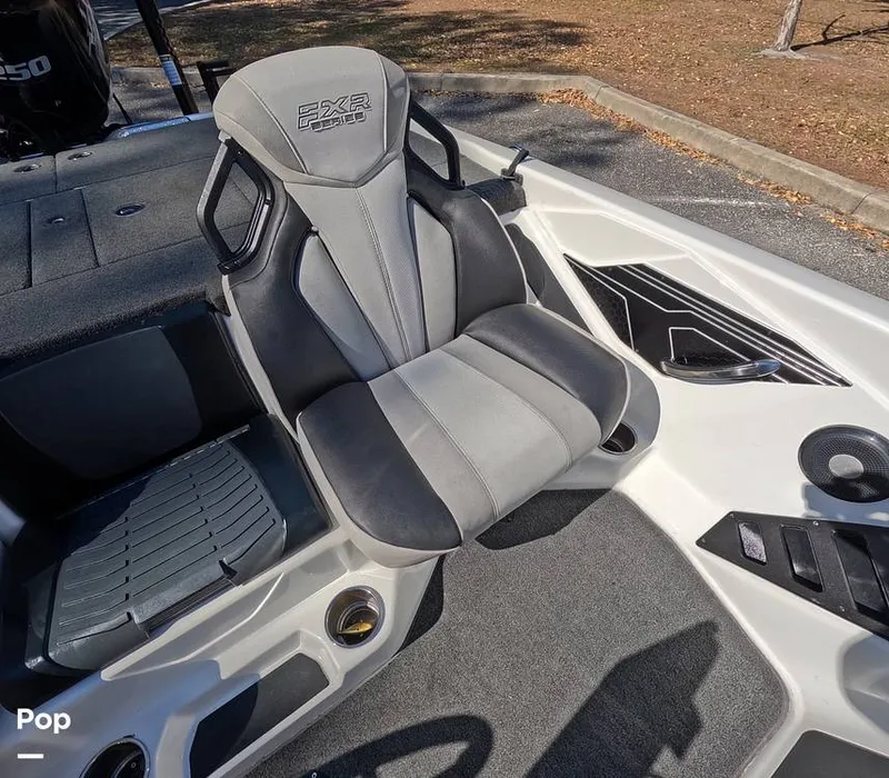 Slide: The Image of Skeeter FXR20LE 2021 - 16216126